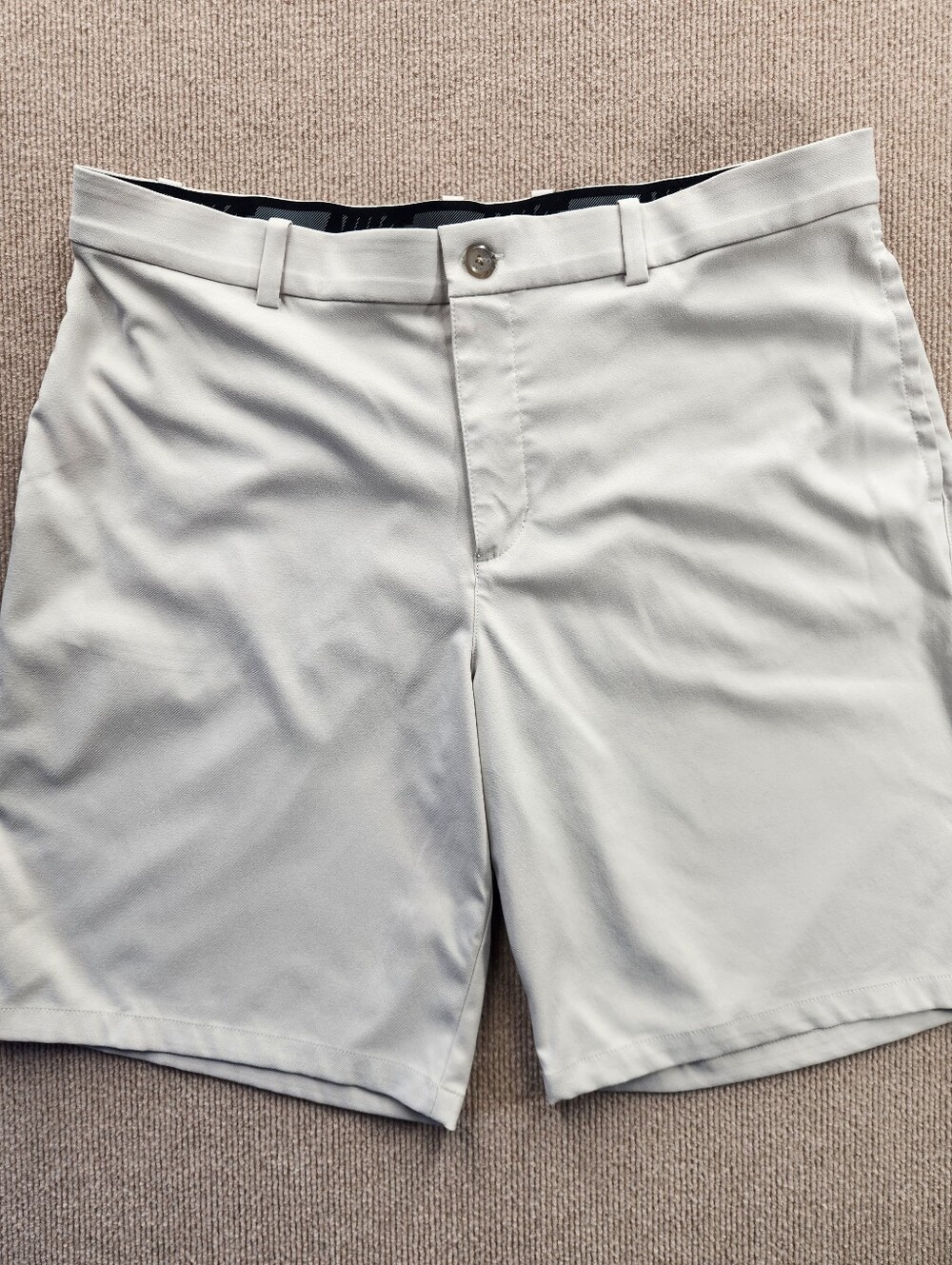 Nike Dri-FIT Men's Ivory Golf Athletic Shorts Button 38W 10" Inseam